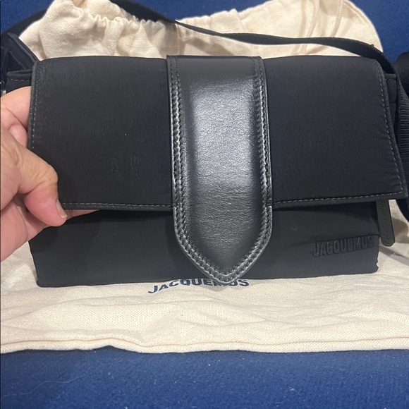 Jacquemus Black Leather Crossbody Bag with Wide Strap - Picture 2 of 8